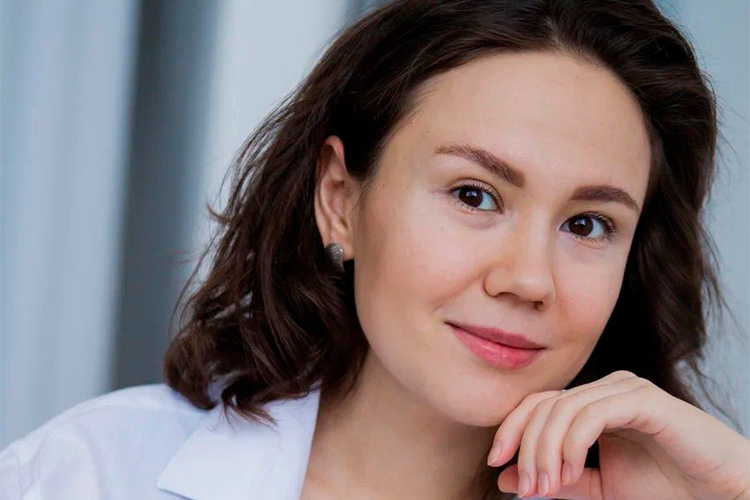 Диляра Гафиятуллина: «Раньше ведь не было аппаратов МРТ и УЗИ, а больную голову лечить было нужно. Бабушки не изучали анатомию, но знали, какие изменения происходят в организме»