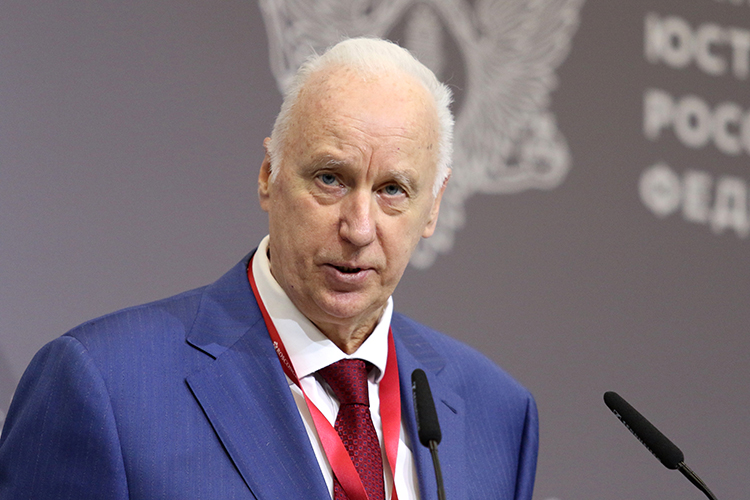 Бастрыкин заявил, что недавно комиссиям на местах поручили задействовать «самый широкий спектр возможностей», чтобы повысить качество воспитательной работы в школах