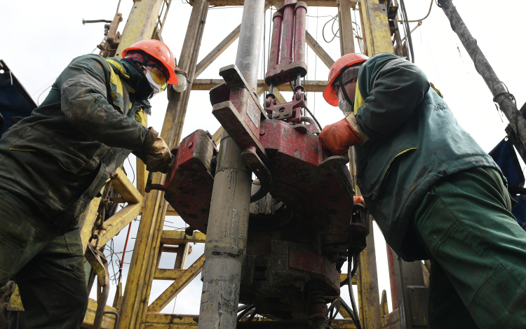 В 2025-м ПАО «Татнефть» заплатило в виде налога на прибыль 44 млрд рублей. Это на 35 млрд рублей, или на 44%, меньше, чем годом ранее