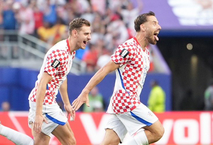 Хорватия обыграла Гану 2:1, забил экс-игрок ЦСКА Влашич (справа)