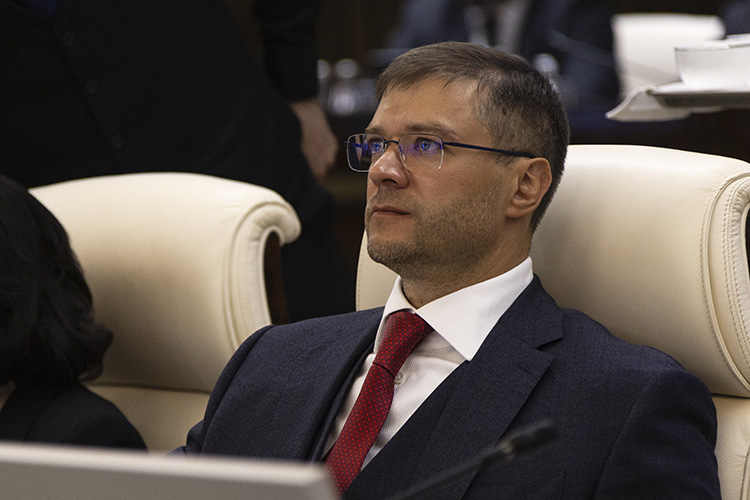 Шигабутдинов рассказывал, что у компании уже готова программа развития до 2035 года и главная задача — это начать воплощать ее