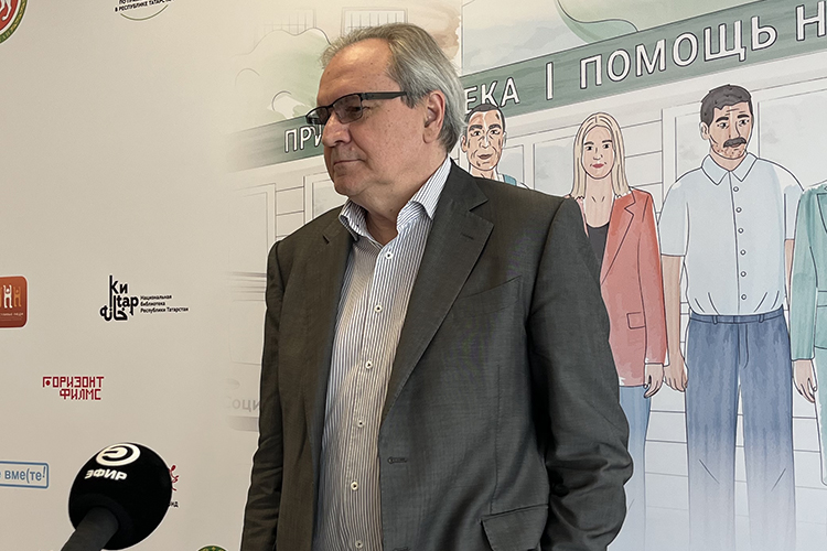 По словам Фадеева, российская система здравоохранения оказывает неотложную помощь абсолютно всем, несмотря на наличие или отсутствие документов