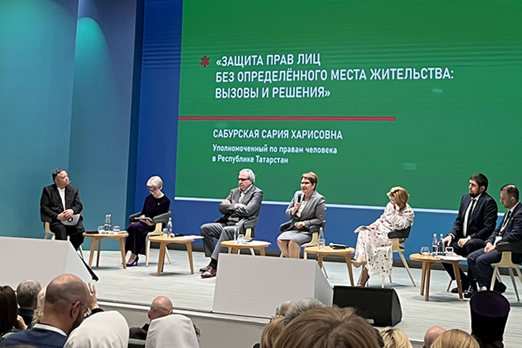 Уполномоченный по правам человека в РТ Сария Сабурская рассказала, как оказывается поддержка людям, нуждающимся в помощи
