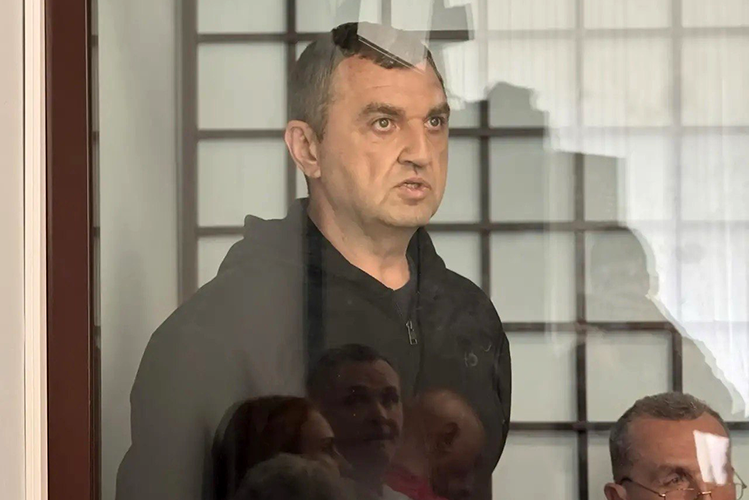 «Сожалею о том, что бросил тень на органы прокуратуры. Хочу принести извинения своим родным и близким за то, что запятнал фамилию, также жителям Казани, которым служил»