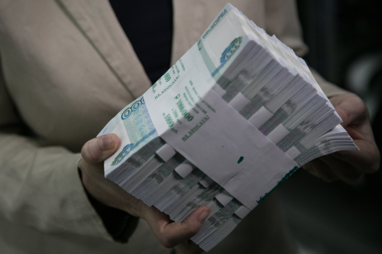 Центральным элементом спора стало толкование условия о цене договора. В контракте была указана «предельная стоимость» работ — 7,9 млрд рублей