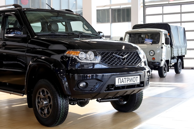UAZ — еще одна легенда, «Козлик» и «Патриот» были символами российской внедорожной мощи