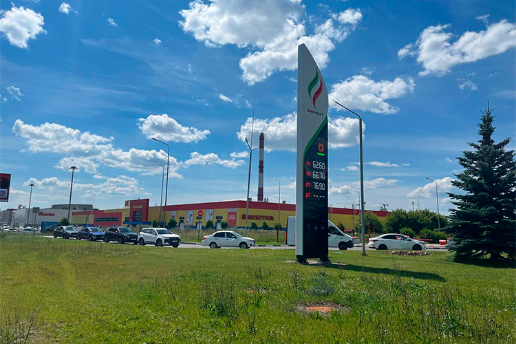 Психологическая отметка в 70 рублей за литр все ближе