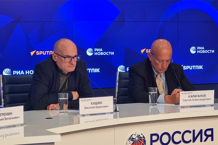 Василий Кашин: «Китай имеет третьи по численности стратегические ядерные силы, но его производственный потенциал — ракетной промышленности и строительного комплекса для инфраструктуры — колоссален»