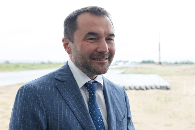 Если два года назад компании Александра Ускова и Айдара Галяутдинова (на фото) для победы было достаточно намолота в 319 тыс. т, то в ушедшем году ставки выросли — в закрома компания положила уже 372,8 тыс. т зерна