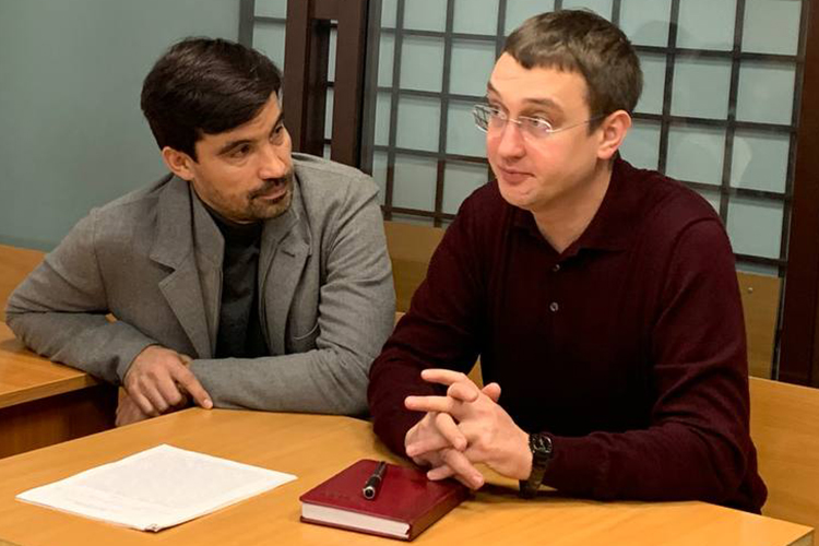 В беседе с корреспондентом «БИЗНЕС Online» адвокат Мишин, который на протяжении долгого времени был защитником Мингазова по этому уголовному делу, заявил, что, в принципе, само дело по-своему удивительно, уникально и интересно