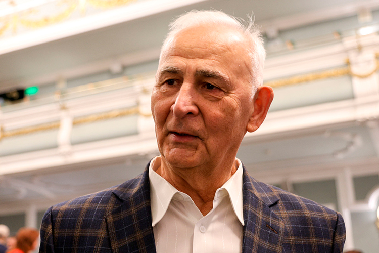 Ринат Мухамадиев: «Ринат Мухамадиев до конца 1980-х и начиная с 1990 года — это совершенно разные люди»