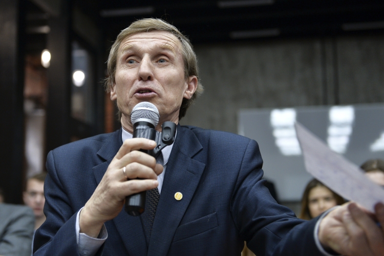 Василий Мельниченко: «Если бы сказали, что будем не строить, а делить Россию, здесь бы места на всех желающих не хватило»