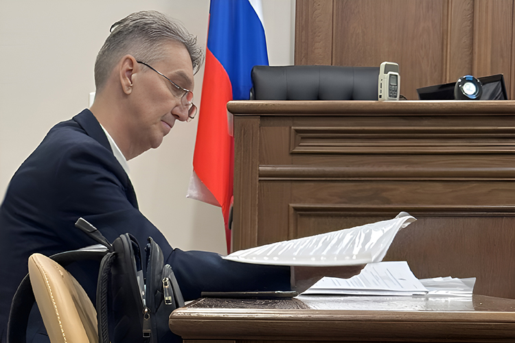 Алексей Холод: «Сейчас пока не стоит вопрос о собственно конвертации. Право есть, а возможности реализации этого права нет, потому что нет механизма»