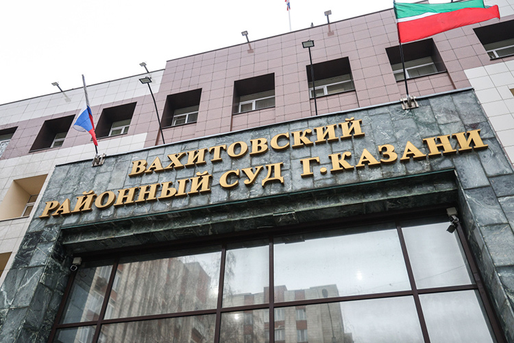 «Если суд признал, что достоверность информации на такой продукции имеет значение для потребителя, это означает, что государственные эмитенты и издатели должны относиться к исторической точности максимально ответственно»