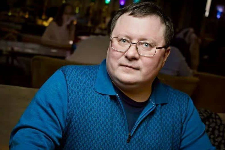 Александр Разуваев: «Я и мое поколение создавали российский фондовый рынок. Я сам 15 лет вставал в 5–6 часов утра, работал до 22:00 и часто без выходных. Но не только ради денег. Мы создавали сильный капитализм. И где это все сейчас?»