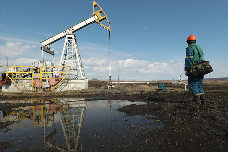 Остановки НПЗ по всей России привели к снижению спроса на нефть и по цепочке, разумеется, задели и сегмент сервиса. Однако при детальном изучении ситуации становится очевидным, что системный кризис в отрасли назрел уже давно
