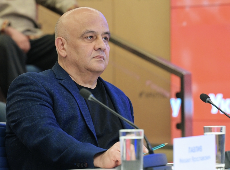Спиридон Килинкаров: «Можно ли обсуждать Конституцию в стране, где Конституцию президент поставил на паузу? Это дело, может быть, забавное, но малоэффективное»