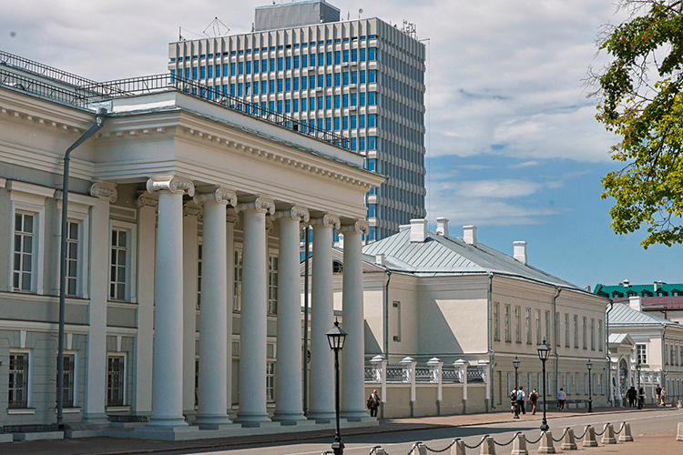 Половину списка самых дорогих направлений республики занимают программы КФУ