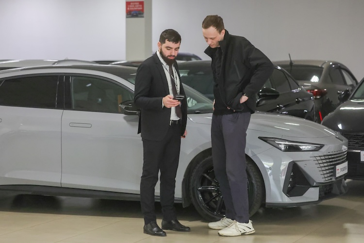 По данным НБКИ, за первые пять месяцев 2026 года объем выданных автокредитов вырос на 25,6% по сравнению с аналогичным периодом прошлого года