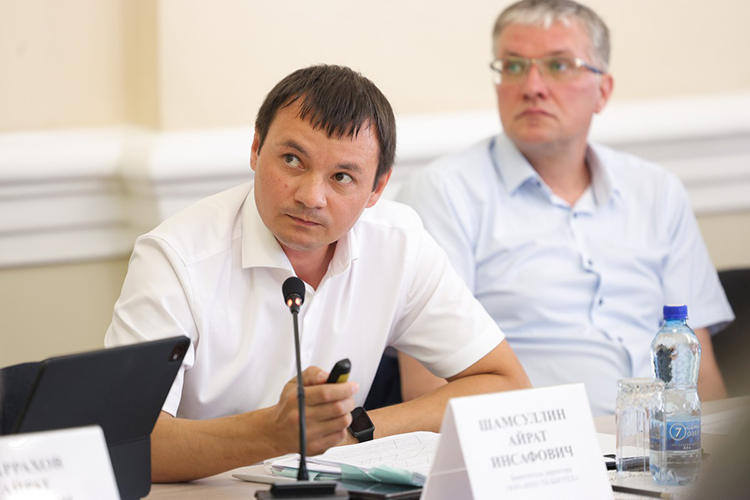 Замдиректора по технологическому развитию и сопровождению проектов ООО «НПО ТН-Биотех» (учредитель — «Татнефть») Айрат Шамсуллин рассказал о масштабных планах компании и новых точках роста для отрасли