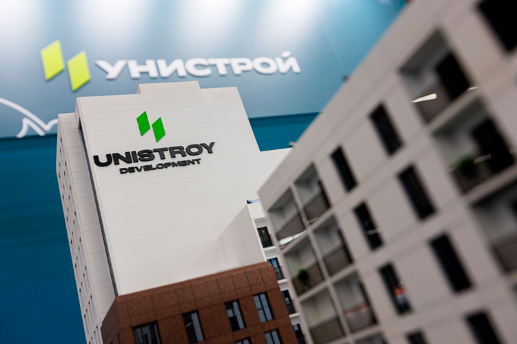 Пальму первенства второй месяц подряд удерживает «Унистрой» — единственный игрок, кого низкие продажи мая обошли стороной