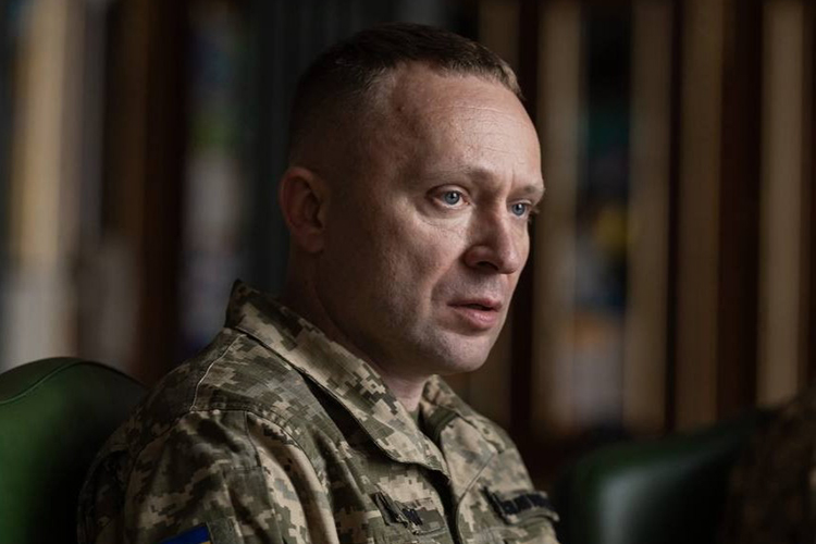 «Новым главнокомандующим вооруженными силами Украины станет Михаил Драпатый. Вместе с Михаилом, Евгением Хмарой, Павлом Палисой определили, как должна быть обновлена конфигурация генерального штаба ВСУ»