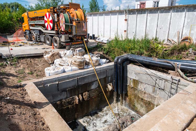 Всего за 2025 год «Водоканал» устранил 17 206 засоров, почти на тысячу больше, чем в предыдущем году