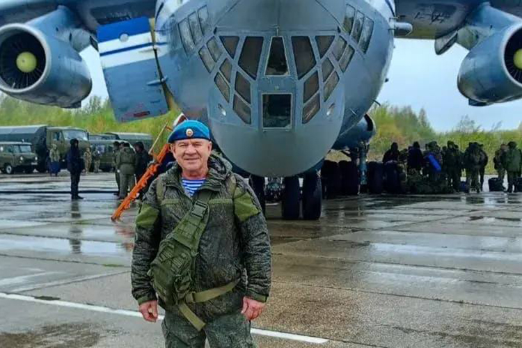 Когда началась СВО, 53-летний ветеран ВДВ с III группой инвалидности и замененным тазобедренным суставом все равно не мог оставаться в стороне