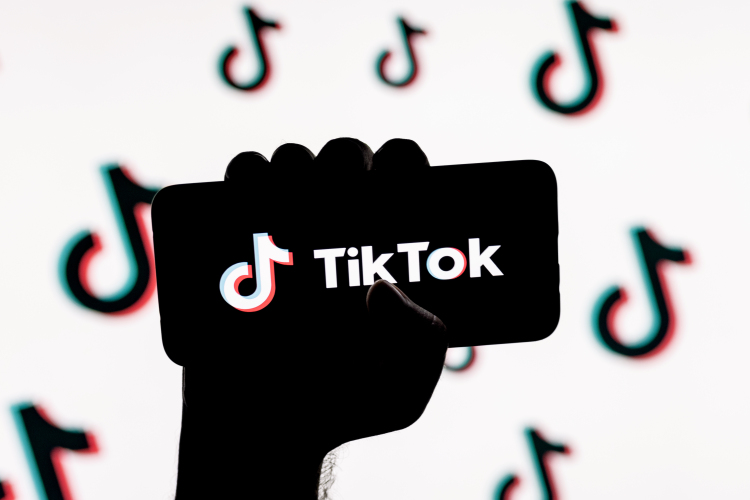 «Все началось с TikTok. Молодежь сама ее подхватила, как когда-то произошло с песнями Надежды Кадышевой. Для меня это было полной неожиданностью»