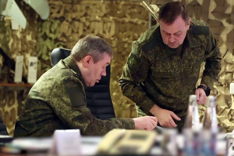 Руководить группировкой «Центр» назначен Андрей Иванаев (справа)