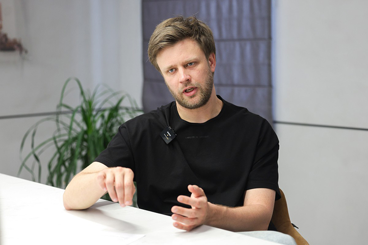 «Сколько бы не работал в сфере, важно прислушиваться к людям, правильно относится к критике»