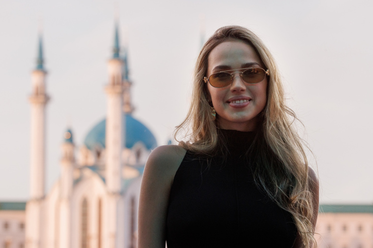 Загитова настаивает, чтобы школа была республиканской
