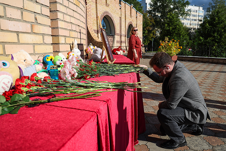 Погибли 13 человек, включая ребенка