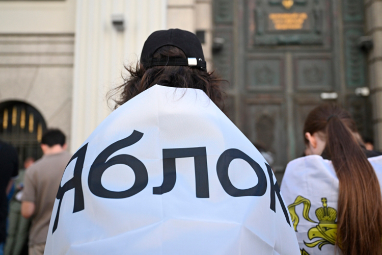 «Будет меньше возможности зарубежного вмешательства. Но в целом я бы сказал, что у нас тем не менее остается несколько интриг»