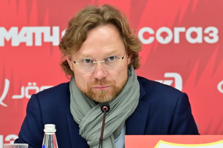 Валерий Карпин пригласит главных звезд российского футбола