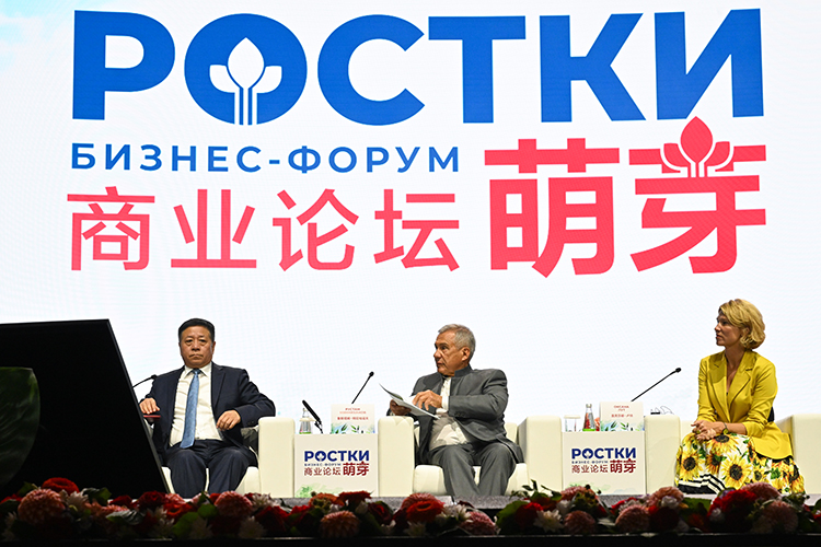 Сессия началась с порции комплиментов от Лут