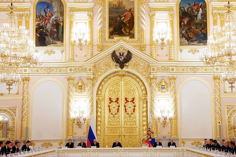 Владимир Путин провел в Кремле заседание совета по стратегическому развитию и национальным проектам