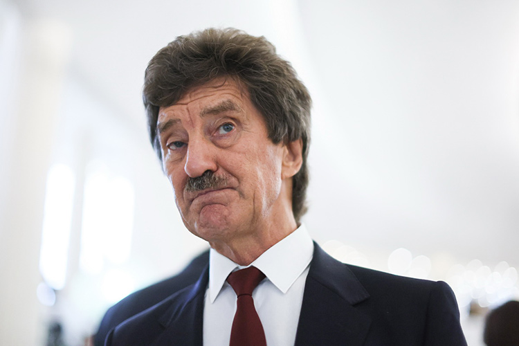 Флун Гумеров: «На самом высоком уровне надо заменить девиз «Разделяй и властвуй» на «Объединяй и направляй»