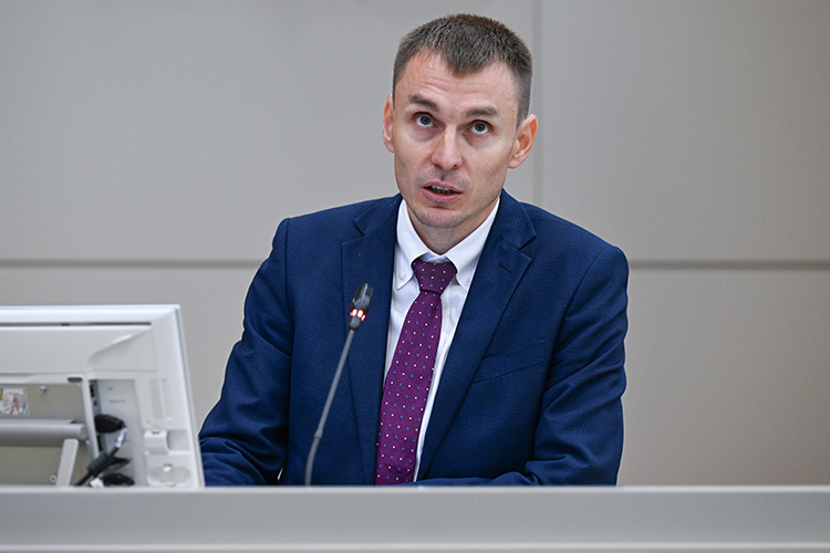 Генеральный директор ООО «СИБУР-Инновации» Ильназ Зарипов на заседании совета директоров АО «Татнефтехиминвест-холдинг»