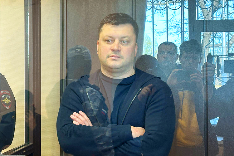 Суд не стал отправлять Ратмира Мавлиева в СИЗО
