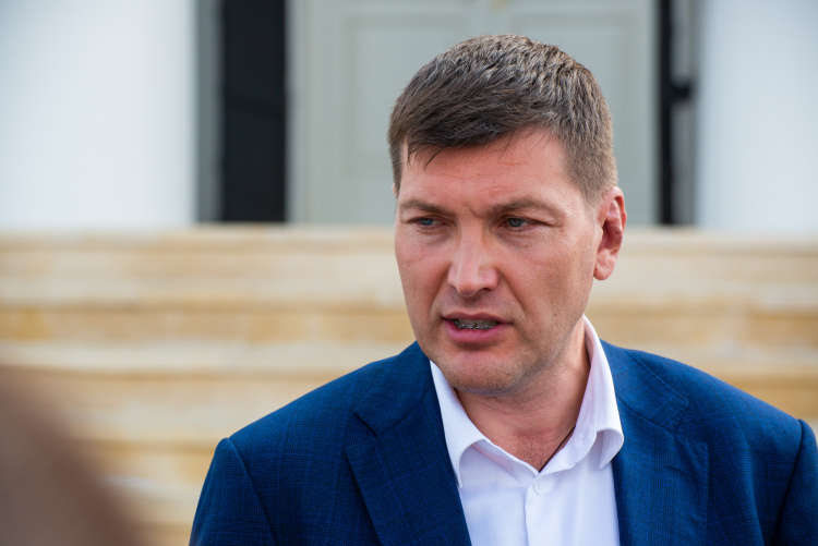Иван Гущин: «Выборочный демонтаж отдельных аварийных участков без полной разборки невозможен, поскольку стены разделены магистральными трещинами на отдельные блоки, не имеющие жесткой связи между собой»