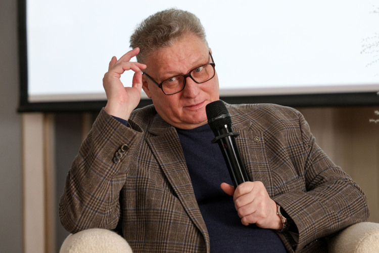 Искандер Измайлов: «Наша задача — не развернуть дискуссию о сущности движения общественного сознания в прошлом веке, а подчеркнуть, что оно питалось многими явлениями и причинами»