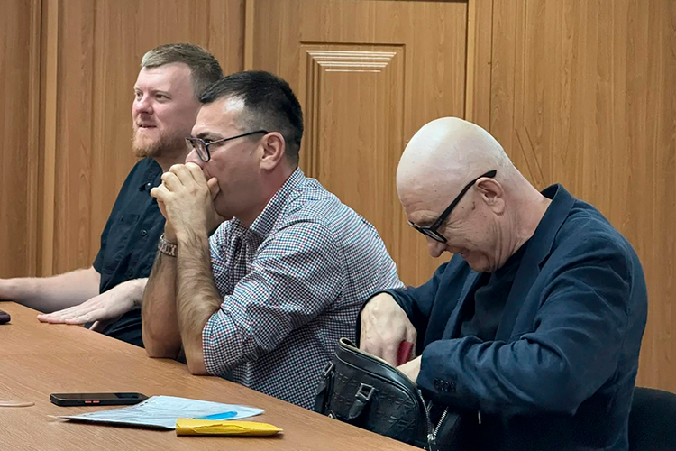 Защита Пузыревой тоже с приговором не согласилась и просила его смягчить. Их доводы были направлены на конкретные эпизоды