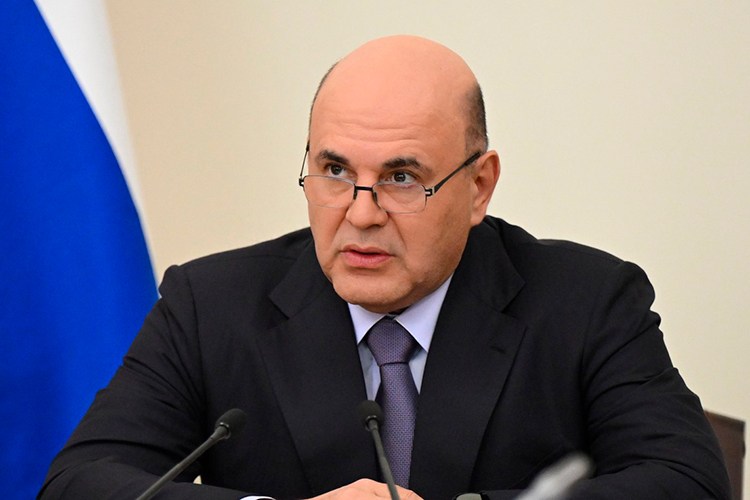 Днем правительство РФ опубликовало список поручений по итогам встречи премьер-министра страны Михаила Мишустина с членами Совета Федерации в конце июня