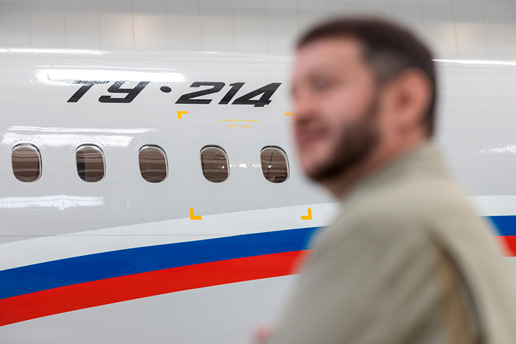 Удивляет информация Абраменко о том, что гражданское производство КАЗа модернизируют не конкретно под Ту-214, а «для обеспечения возможности серийного выпуска авиационной техники» вообще