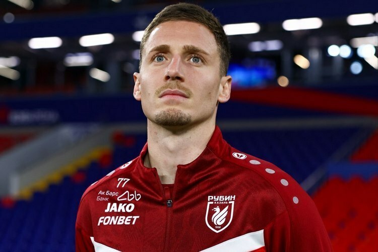 Александар Юкич попросил замены из-за травмы