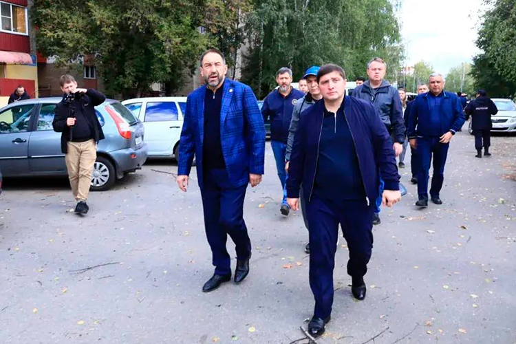 Радмир Беляев: «Ранним утром Нижнекамск вновь подвергся атаке БПЛА. В результате были повреждены промышленные и гражданские объекты. К сожалению, есть пострадавшие и погибшие»