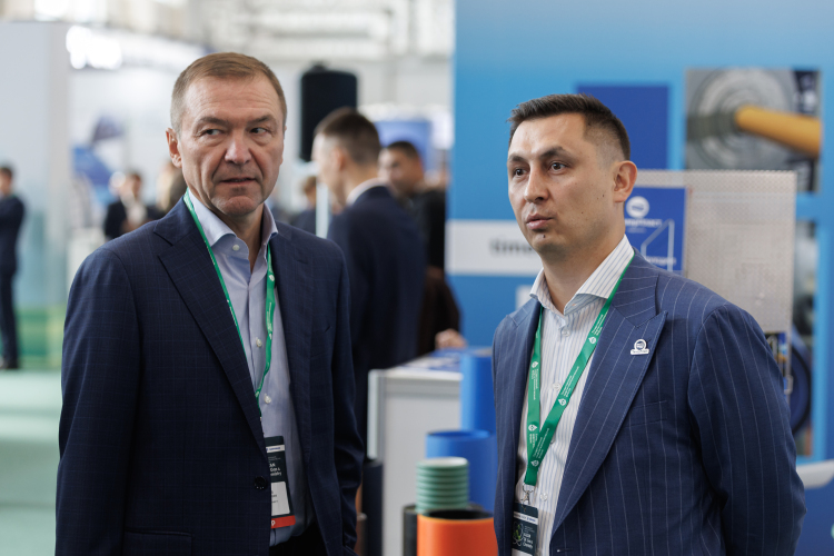 ООО «Тимерпласт» в 2023 году основал бывший сотрудник «Газпром трансгаз Казань» Адель Хасанов (на фото справа)