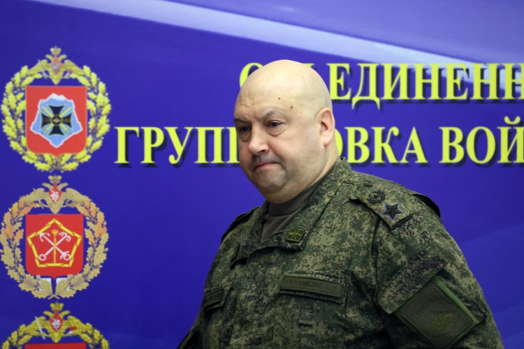 Генерал Армагеддон снова в деле: Сергея Суровикина вернули на СВО?