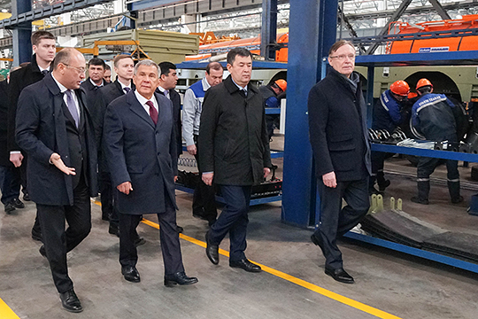 Одним из основных пунктов программы визита стало, конечно же, открытие новой линии по сборке автомобилей «КАМАЗ»